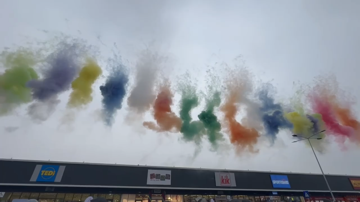 Spectacol cu fum colorat